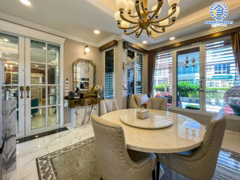 *****บ้านเดี่ยวมือสอง ม. คุณาลัย ซิมโฟนี บ้านกล้วย-ไทรน้อย บ้านสวยพร้อมเข้าอยู่ หลังมุม บนเนื้อที่กว่า 74.9 ตร.ว. พื้นที่ใช้สอยกว้างถึง 250 ตร.ม. ฟังก์ชัน 5 ห้องนอน 4 ห้องน้ำ 2 ที่จอดรถ บนทำเลโซนเมือง เดินทางสะดวกใกล้ร้านอาหาร เชื่อมต่อถนน หลายเส้นทาง ใกล้รถไฟฟ้าสายสีม่วง "สถานีคลองบางไผ่" และเซ็นทรัลเวสต์เกต